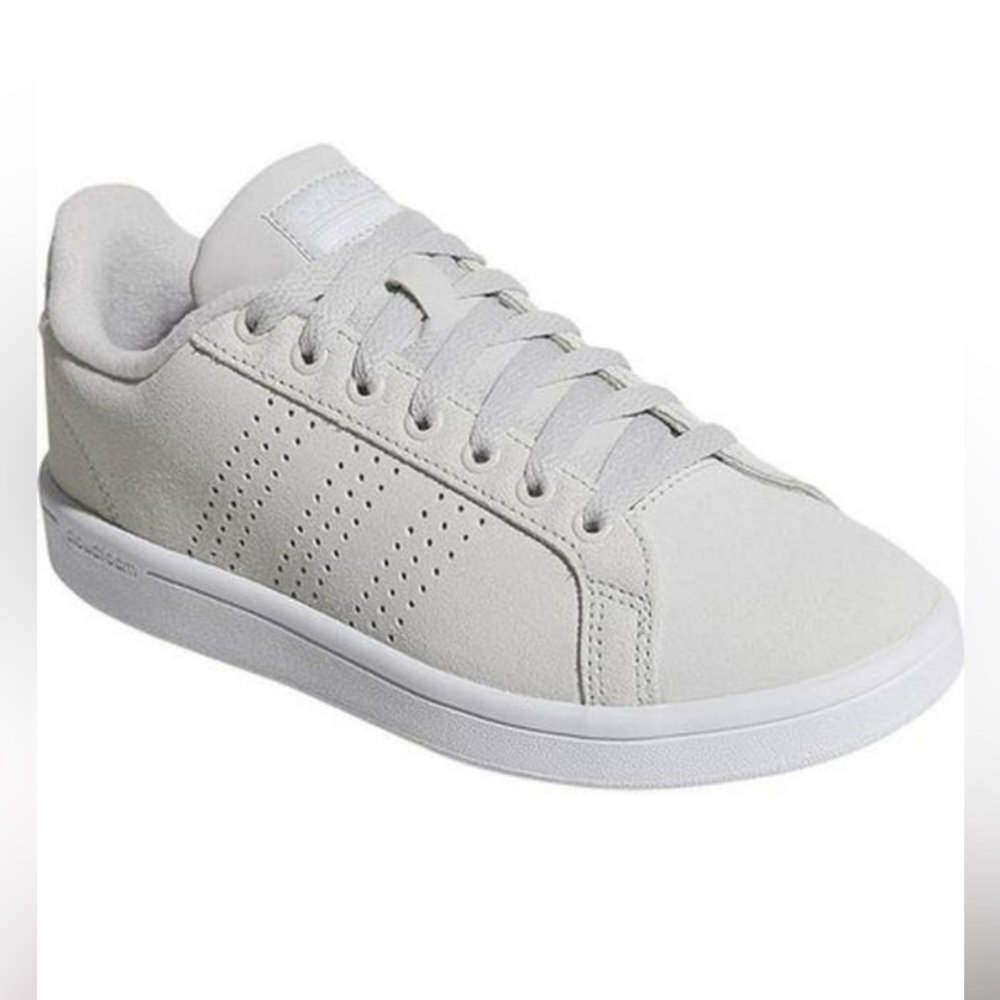 LIKE NEW! PERFECT CONDITION! ADIDAS NEO ADVANTAGE CLOUDFOAM SNEAKERS SIZE 5.5